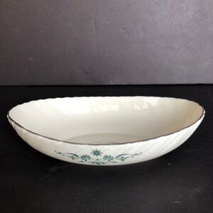 Lenox Melissa Bone China Oval Vegetable Bowl 8 1/4" x 5 1/4" Silver Trim EUC